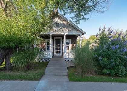 20 Ocean Road - Photo 1