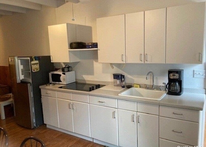 44 E Bayview Avenue - Photo 1