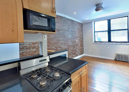 East 100th Street - Photo 1