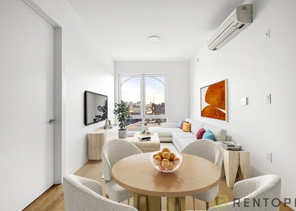 210 greenpoint - Photo 1