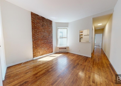 East 85th Street - Photo 1