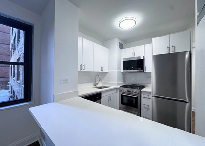96 fifth avenue - Photo 1