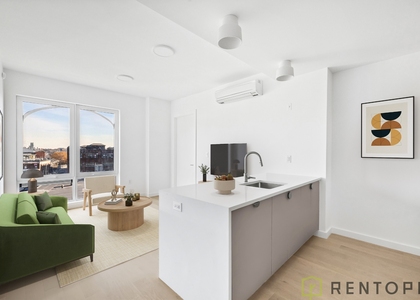 210 greenpoint - Photo 1