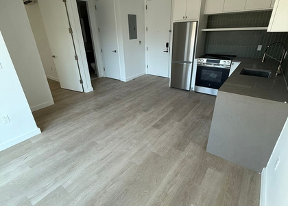 527 Grand ave - Photo 1