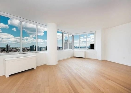 East 54th Street  - Photo 1