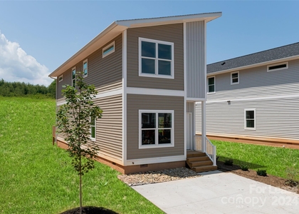 223 Cherrywood Way - Photo 1