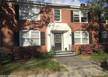 1529 Mcduff Avenue S - Photo 1