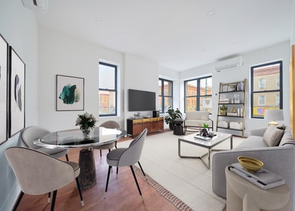 5th Avenue - Photo 1