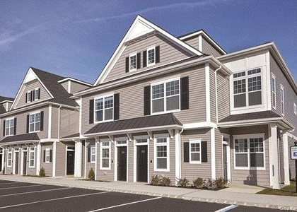 300 Sutton Court - Photo 1