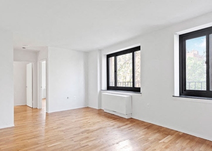 407 Park Avenue South - Photo 1