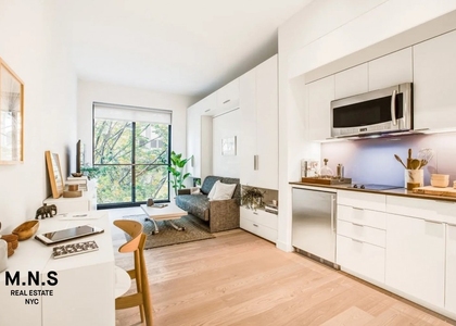 335 E 27th Street - Photo 1