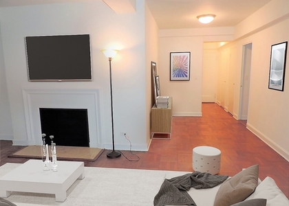 40 Central Park S - Photo 1