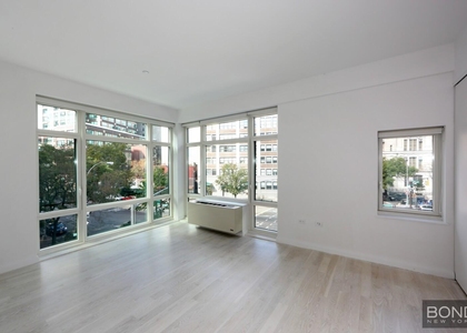Thompson Street - Photo 1