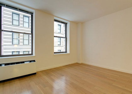 Wall Street - Photo 1