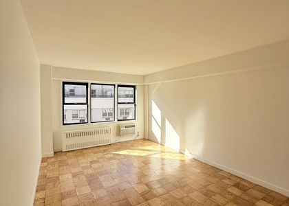236 East 36th Street - Photo 1