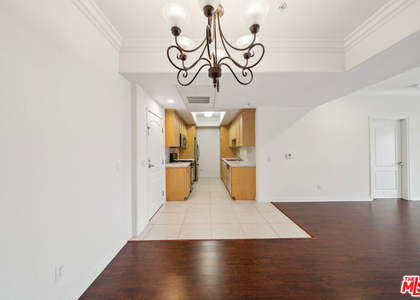 3328 S. Oakhurst Ave. - Photo 1