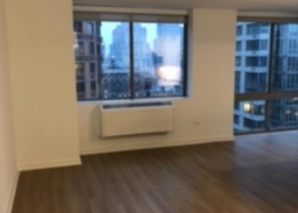 Sixth Avenue - Photo 1