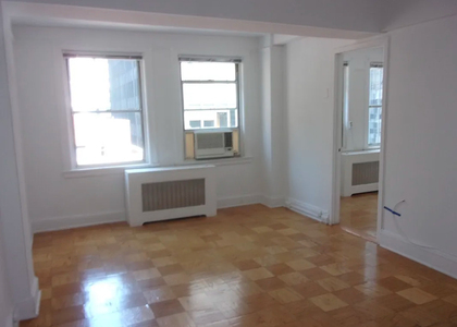 150 East 39th Street - Photo 1