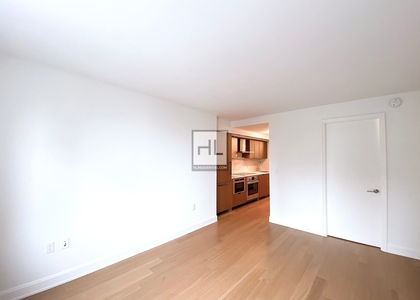 East 54 Street - Photo 1