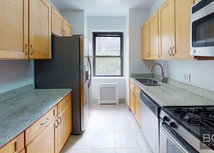 East 47th Street - Photo 1