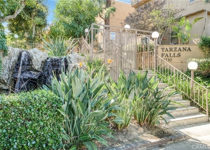 18730 Hatteras Street - Photo 1