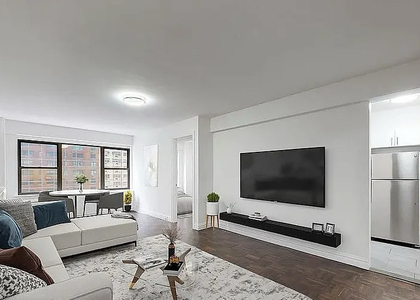 East 57 Street - Photo 1