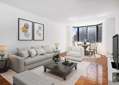 East 52nd Street - Photo 1