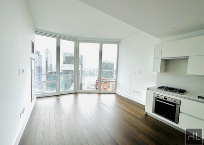 East 44th Street - Photo 1