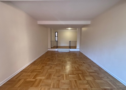 Grand Concourse - Photo 1
