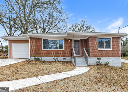 2703 Larkspur Drive Se - Photo 1