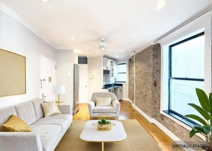 232 Elizabeth Street - Photo 1