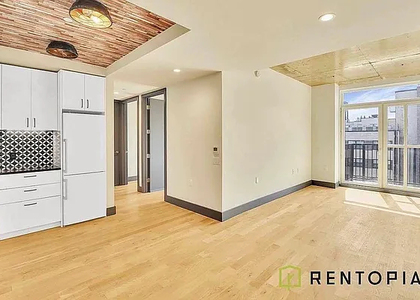 340 Evergreen Avenue - Photo 1