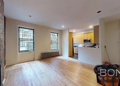 West Broadway - Photo 1