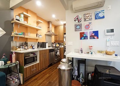144 Ralph Ave - Photo 1