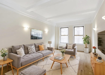 420 W End Avenue - Photo 1