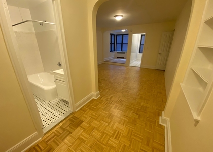 East 24 street  - Photo 1