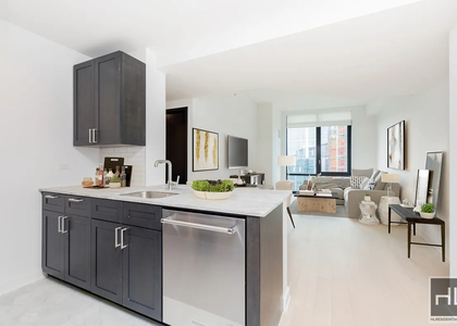 West End Avenue - Photo 1