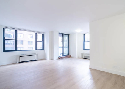 East 40th Street - Photo 1