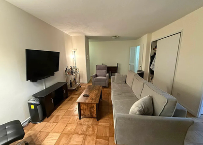 East 44th Street - Photo 1