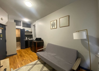 East 7th Street - Photo 1