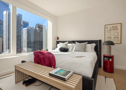 10th avenue  - Photo 1