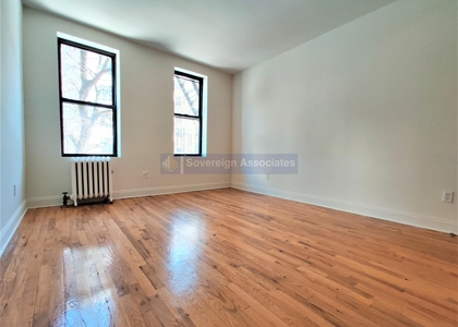 615 Fort Washington Avenue - Photo 1