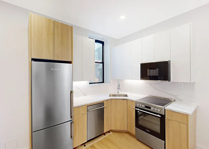 East 58th Street - Photo 1