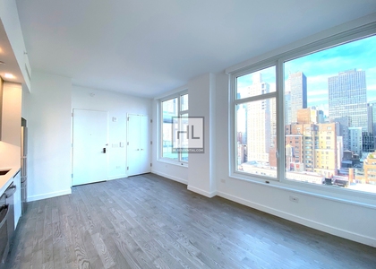 Third Avenue - Photo 1