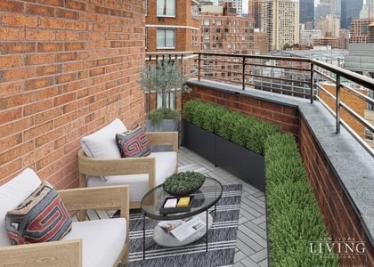 east 27th - Photo 1