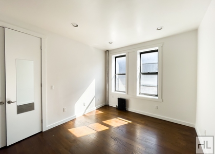 Eastern Parkway - Photo 1