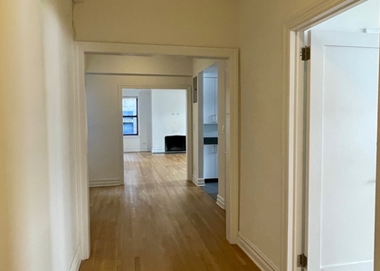 West 55th Street - Photo 1