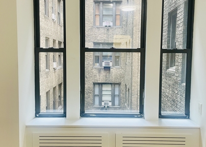 140 East 46th Street , 7M - Photo 1