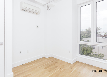 74 Maujer Street - Photo 1