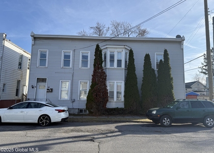 10 105th Street - Photo 1
